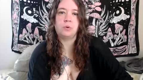 Snapshot of echosol17 chatting on March 29, 2026, 2:28 pm Weird Echo online show from March 29, 2026, 2:28 pm