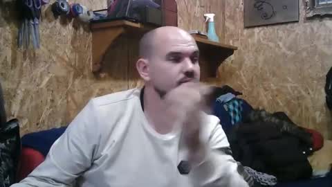 EclipseThrone online show from April 8, 2026, 10:54 pm