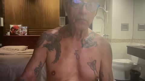 Snapshot of eddelmar chatting on April 1, 2026, 1:41 pm eddelmar online show from April 1, 2026, 1:41 pm