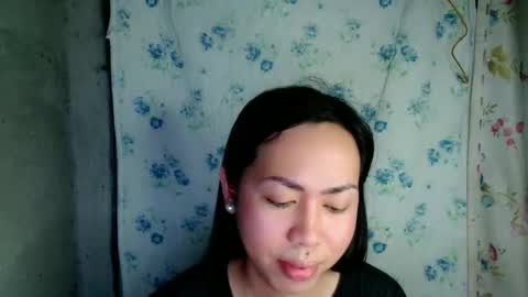 Snapshot of eddfox001 chatting on May 6, 2026, 12:10 pm eddfox001 online show from May 6, 2026, 12:10 pm