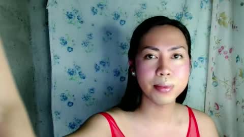Snapshot of eddfox001 chatting on May 7, 2026, 12:10 pm eddfox001 online show from May 7, 2026, 12:10 pm