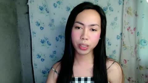 Snapshot of eddfox001 chatting on May 20, 2026, 6:52 am eddfox001 online show from May 20, 2026, 6:52 am