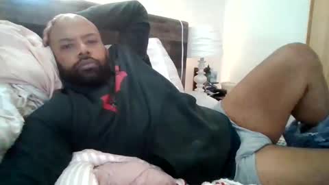 Snapshot of eddiejonez chatting on December 13, 2024, 3:00 pm eddiejonez online show from December 13, 2024, 3:00 pm