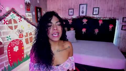 Snapshot of edelaine_rogers chatting on December 5, 2024, 6:11 pm ede online show from December 5, 2024, 6:11 pm