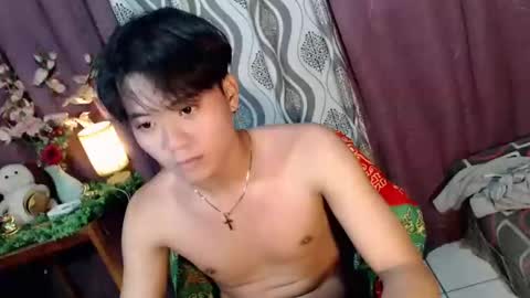 edelcum_xx online show from March 9, 2025, 6:11 pm