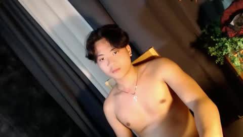 edelcum_xx online show from November 28, 2025, 8:55 pm