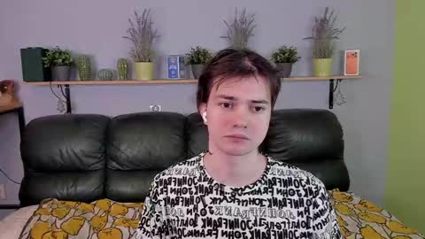 Snapshot of edgar_ray chatting on March 25, 2026, 3:56 am Edgar online show from March 25, 2026, 3:56 am