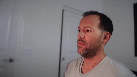 Snapshot of edge_masters chatting on October 18, 2025, 2:51 pm EdgeM online show from October 18, 2025, 2:51 pm