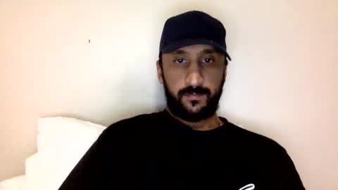 Snapshot of edgeuk1 chatting on November 13, 2025, 9:58 pm edgeuk1 online show from November 13, 2025, 9:58 pm