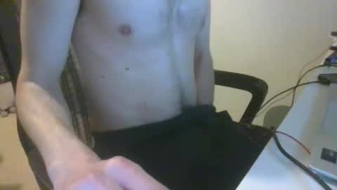 edging_gamer online show from February 18, 2026, 5:42 pm