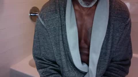 Dad online show from May 7, 2026, 11:48 am