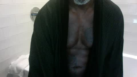 Dad online show from June 18, 2026, 10:52 am