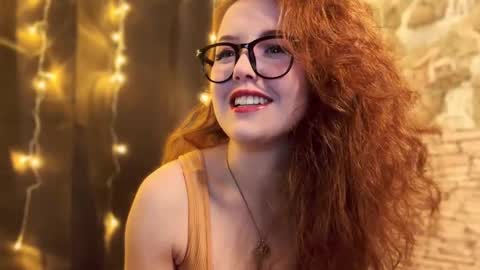 Snapshot of edithafarro chatting on January 18, 2025, 10:49 pm Friendly neighbourhoud redhead online show from January 18, 2025, 10:49 pm