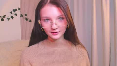 Lisa  online show from February 12, 2025, 12:16 am