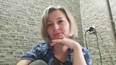 edithmanning online show from December 10, 2024, 8:51 am