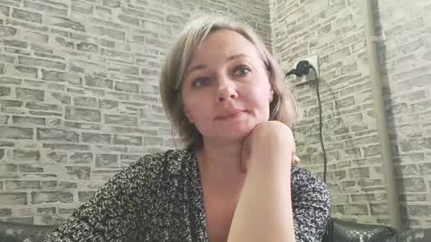 edithmanning online show from December 13, 2024, 10:19 am
