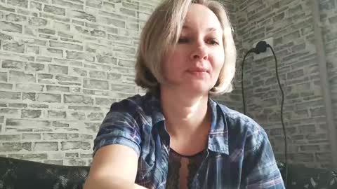 edithmanning online show from December 14, 2024, 7:29 am