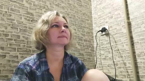 edithmanning online show from January 14, 2025, 6:02 am