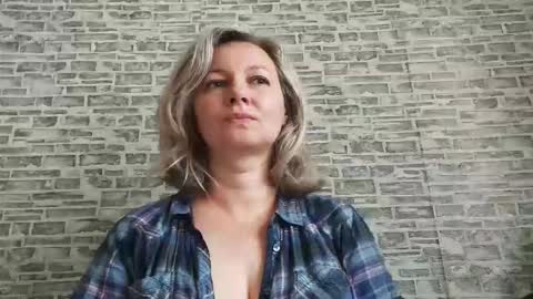 edithmanning online show from September 10, 2025, 5:07 am
