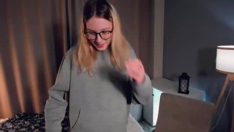 Nikki online show from January 19, 2026, 1:09 am