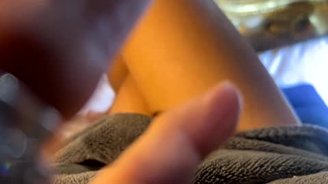 edralyn_cb online show from November 7, 2025, 7:08 am