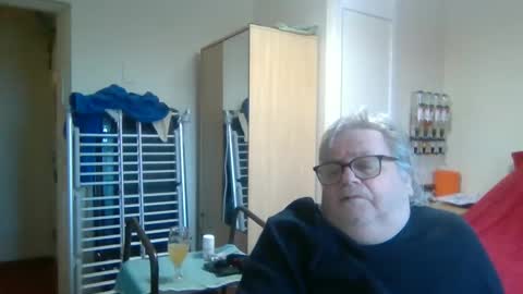 edst65 online show from January 6, 2025, 9:52 am