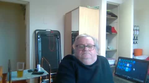 edst65 online show from January 22, 2025, 1:32 pm