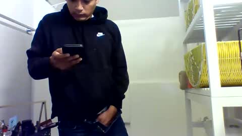 eduardo0084 online show from December 21, 2024, 3:20 pm