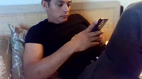 eduardo0084 online show from February 4, 2025, 7:11 pm