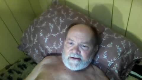 Snapshot of edwalters chatting on June 27, 2026, 6:29 am Eddie online show from June 27, 2026, 6:29 am