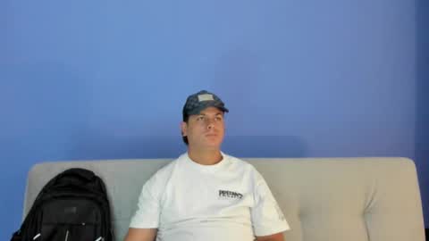 edwar_95 online show from February 5, 2026, 5:39 pm