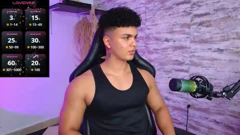 Snapshot of edward__clarck chatting on October 2, 2025, 2:29 am EDWARD CLARCK online show from October 2, 2025, 2:29 am