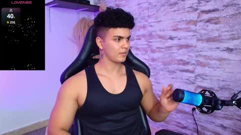 Snapshot of edward__clarck chatting on November 6, 2025, 7:09 am EDWARD CLARCK online show from November 6, 2025, 7:09 am