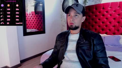 Eduardo online show from December 9, 2024, 4:01 am