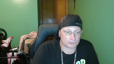 edwardaims_2please online show from July 14, 2026, 3:00 am