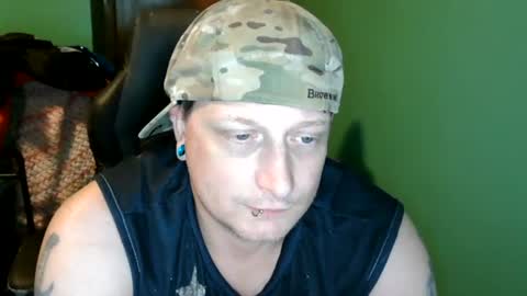 edwardaims_2please online show from July 24, 2026, 2:09 am