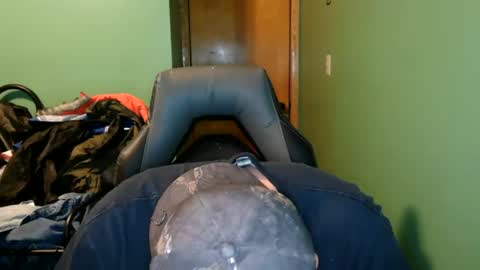 edwardaims_2please online show from July 26, 2026, 2:20 am