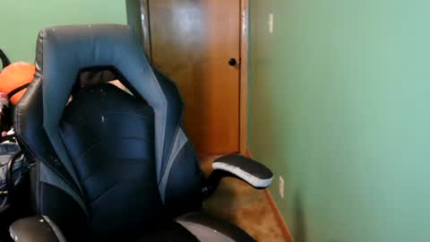 edwardaims_2please online show from August 2, 2026, 6:06 pm