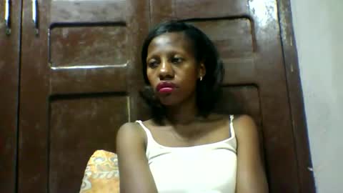edwige770943 online show from April 26, 2026, 3:26 am