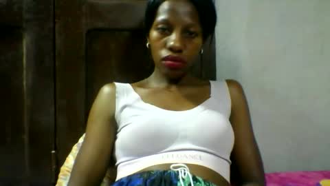 edwige770943 online show from April 29, 2026, 5:17 pm