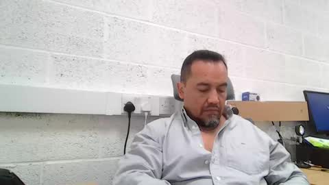 Snapshot of edwill13 chatting on May 11, 2026, 8:42 am EdM online show from May 11, 2026, 8:42 am