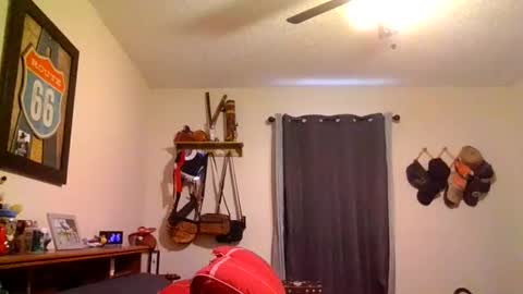 Snapshot of edwins777 chatting on December 30, 2024, 8:15 pm Nicky789 online show from December 30, 2024, 8:15 pm