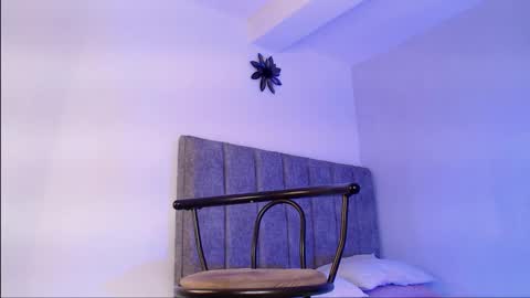 eevil_boys_77 online show from October 10, 2025, 4:28 pm