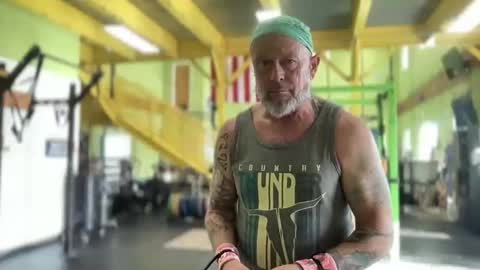 Snapshot of eevilempire chatting on April 4, 2026, 1:19 pm Harley Biker online show from April 4, 2026, 1:19 pm