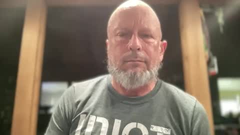 Snapshot of eevilempire chatting on April 6, 2026, 4:19 pm Harley Biker online show from April 6, 2026, 4:19 pm