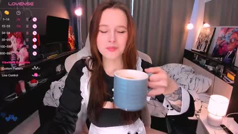 Effie online show from March 5, 2025, 11:38 am