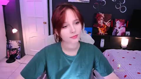 Snapshot of effie_lee chatting on April 26, 2026, 10:57 am Effie online show from April 26, 2026, 10:57 am