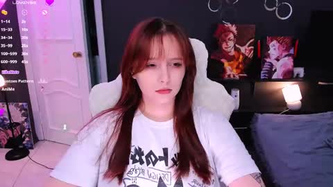 Snapshot of effie_lee chatting on May 16, 2026, 1:43 pm Effie online show from May 16, 2026, 1:43 pm