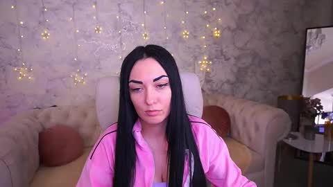 effie_luvv online show from February 1, 2026, 12:48 pm
