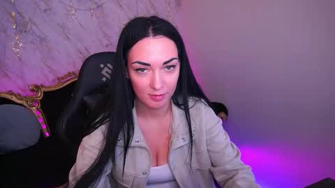 effie_luvv online show from February 6, 2026, 7:45 am